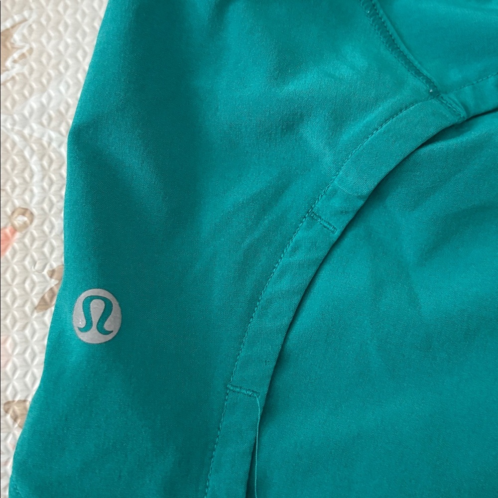 Lululemon Run Times Short II 4” Size 2 Spirit Green - Picture 6 of 11